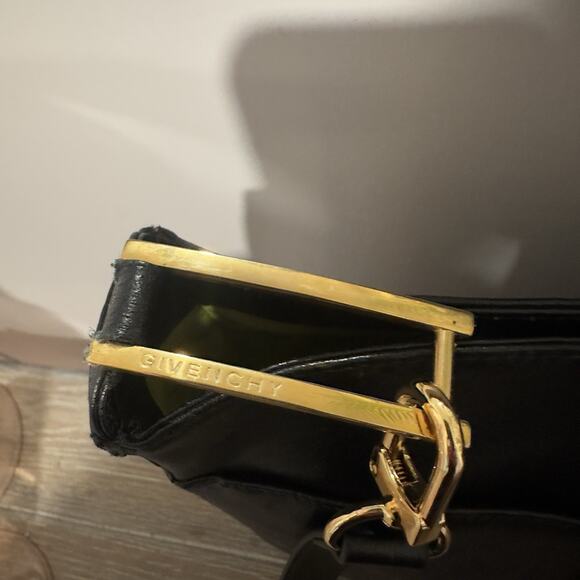 GIVENCHY Black Leather One Shoulder Bag Formal Shoulder Bag Crossbody Authentic - Picture 3 of 16